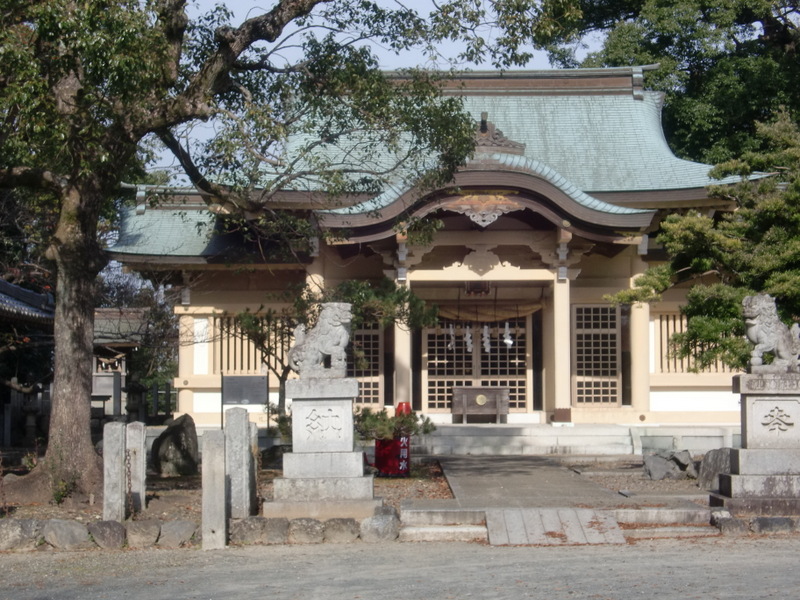 八社神社に国指定重要文化財の梵鐘がありました。